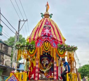 କୁଦିଆରୀ ଦଧିବାମନଙ୍କ ଗଡ଼ିଲା ରଥ